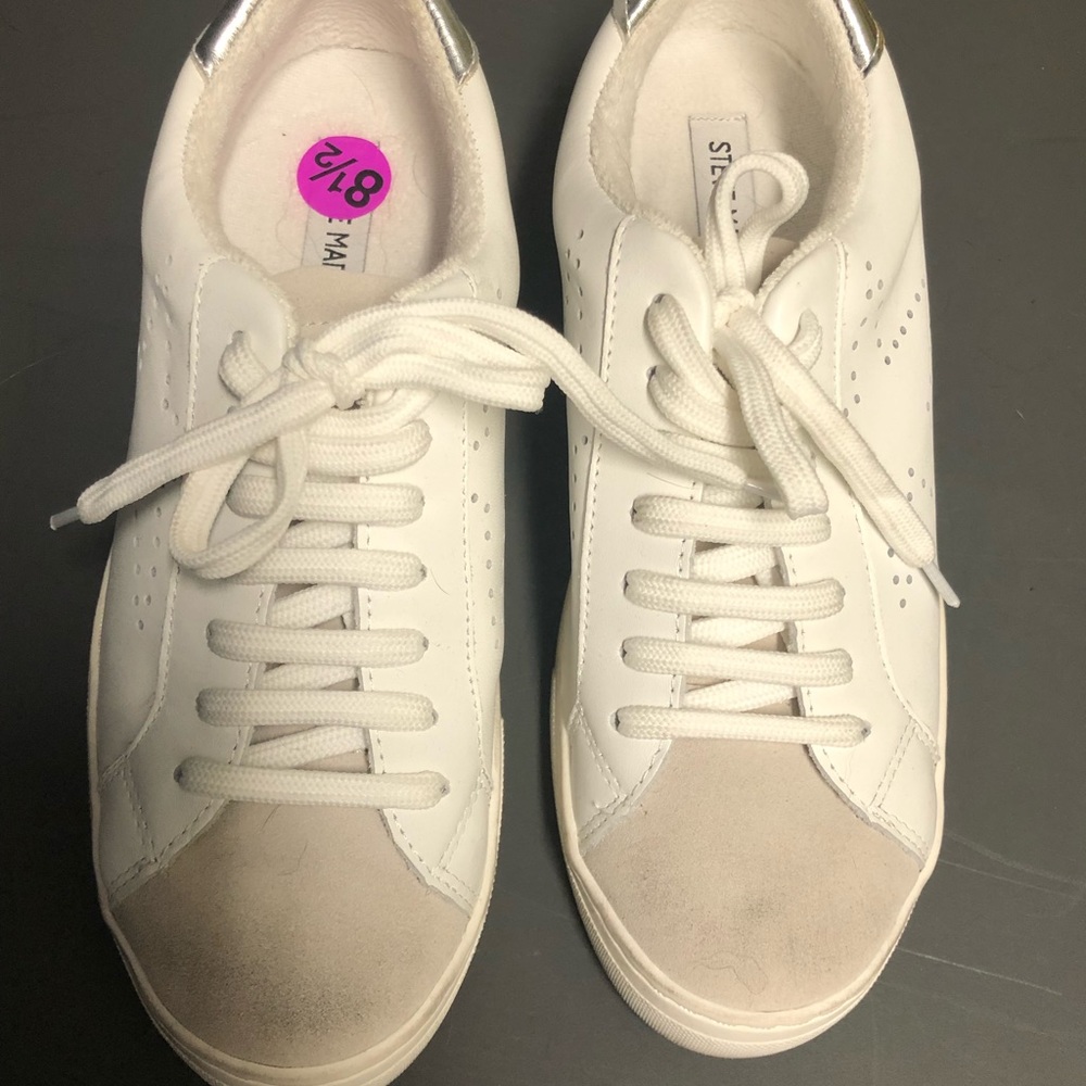 Star sneakers